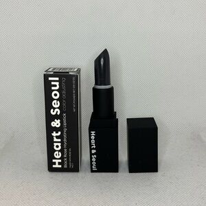 Heart & Seoul Black Rose Hydrating Lipstick Color Adjusting